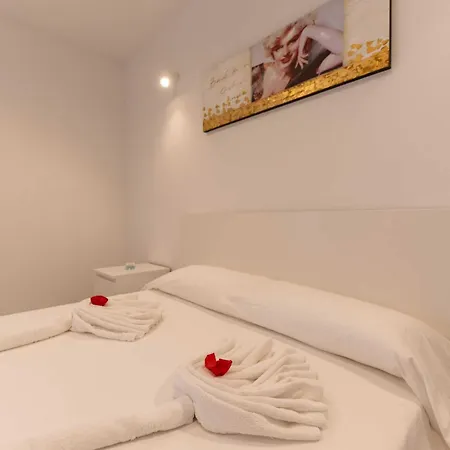 Acogedor Con Piscina En Tenerife Apartahotel 3*