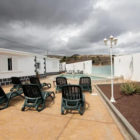 Apartahotel Acogedor Con Piscina En Tenerife